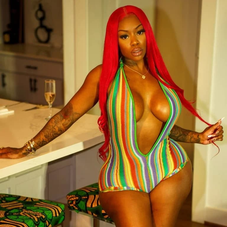 Nia Nior