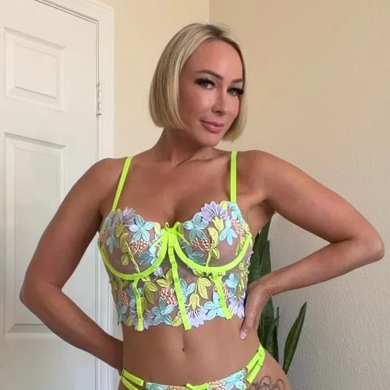 Mellanie Monroe
