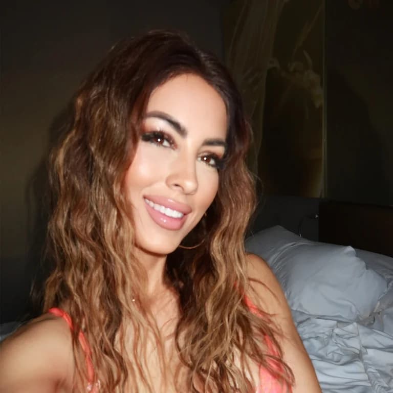 Ali Lee