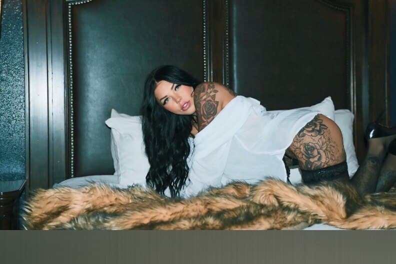 InkedKell 🏆 RATED #1 Tatted Babe on OF 🖤