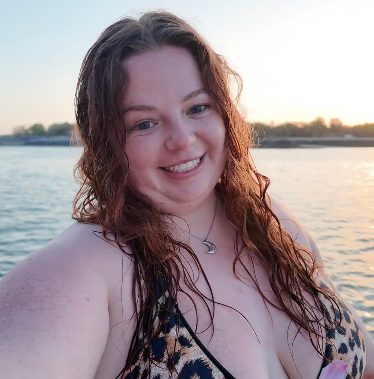 chubbybellyredhead 💗