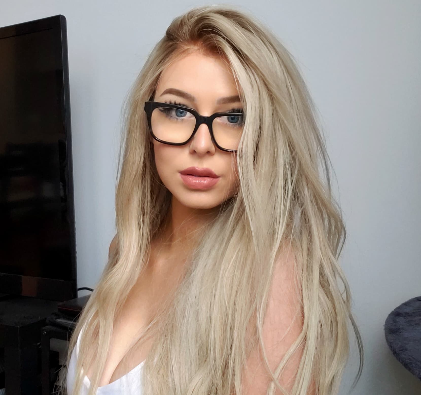 MIKAYLAH