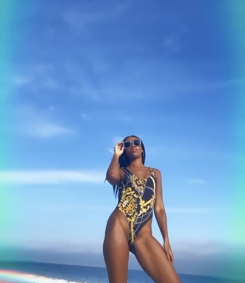 SEXYSEXIFEET