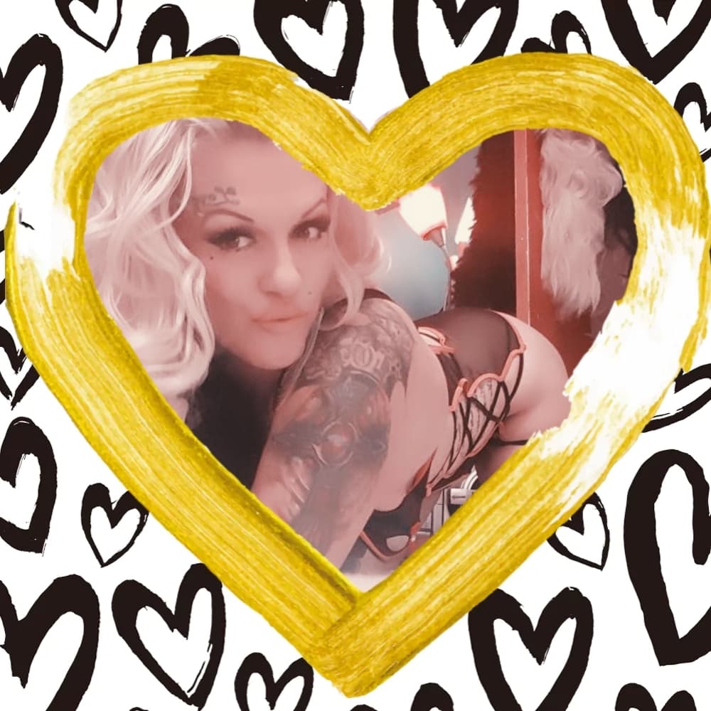 Ms Lisa Love