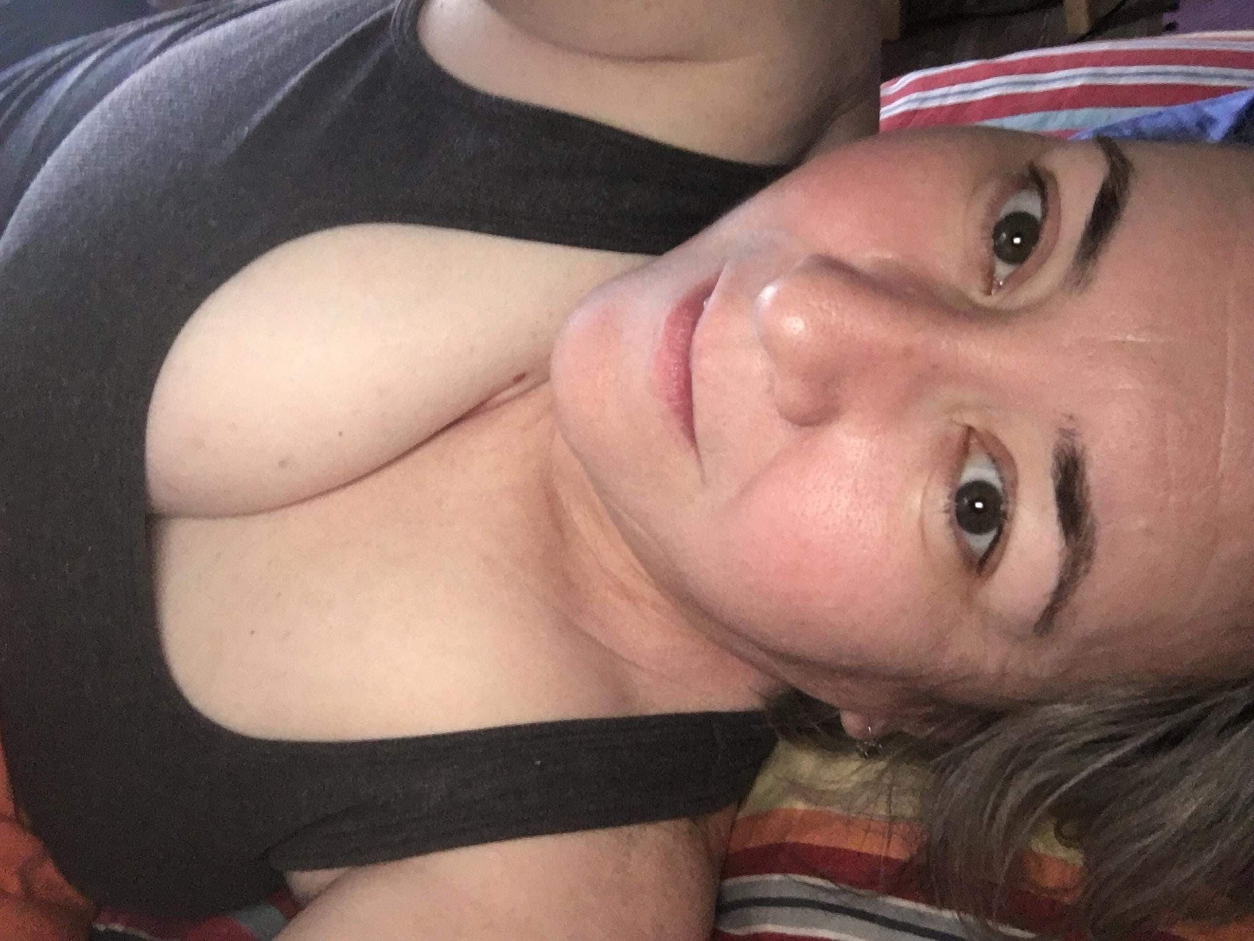 @TexasLily88