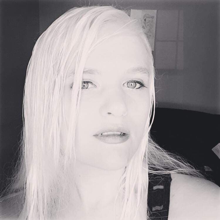 Blonde Selene